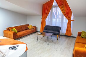 Zoom Hotel
