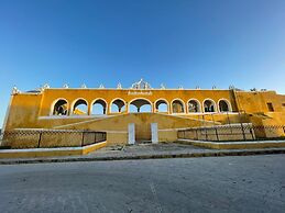 Buenosdias Izamal
