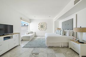 Beachfront Penthouse by Pueblo Bonito