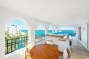 Beachfront Penthouse by Pueblo Bonito
