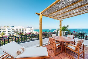 Beachfront Penthouse by Pueblo Bonito