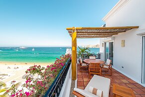 Beachfront Penthouse by Pueblo Bonito