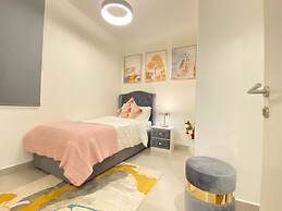 Dubai Hills Bespoke 4 Bedroom Villa