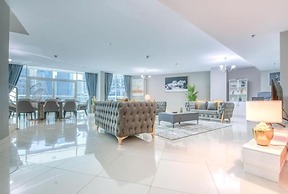 Luxurious 4 Bedroom Duplex Villa Apartment Near JBR