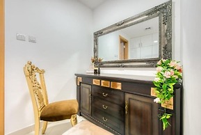 Luxurious 4 Bedroom Duplex Villa Apartment Near JBR