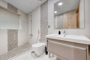 Luxurious 4 Bedroom Duplex Villa Apartment Near JBR