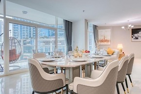 Luxurious 4 Bedroom Duplex Villa Apartment Near JBR