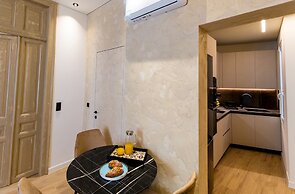 Paleo Suites
