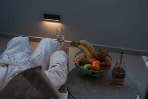 Paleo Suites