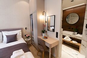 Paleo Suites