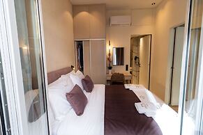 Paleo Suites