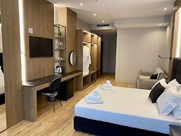 EL MAR HOTEL