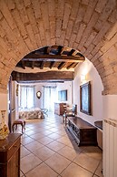 HOTEL TREVI