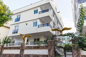 Family Apart Hotel 2022