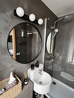 Torg Guest House