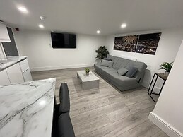 Osborne Luxury Hot Tub and Jacuzzi Suites
