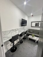 Osborne Luxury Hot Tub and Jacuzzi Suites