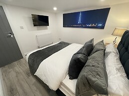 Osborne Luxury Hot Tub and Jacuzzi Suites