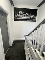 Osborne Luxury Hot Tub and Jacuzzi Suites