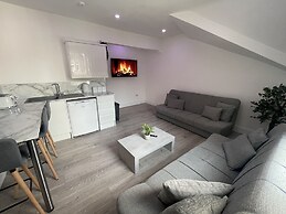 Osborne Luxury Hot Tub and Jacuzzi Suites