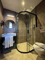 Weingart Seaside Hotel