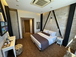 Weingart Seaside Hotel