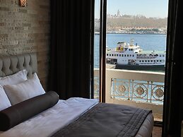 Weingart Seaside Hotel