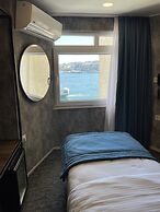 Weingart Seaside Hotel