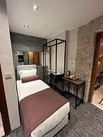Weingart Seaside Hotel