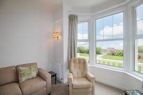 Weymouth Bay Apartment A