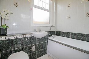 Weymouth Bay Apartment A