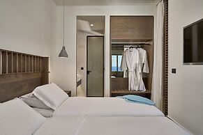Ios Grand Pool Suites