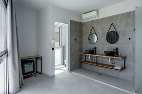 Areti Hotel
