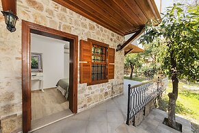 Zemira Garden Hotel
