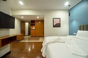 Hotel One Tower Gulberg
