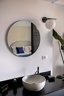 Nuovo Luxury Suites