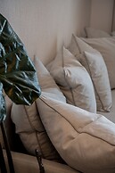 Nuovo Luxury Suites