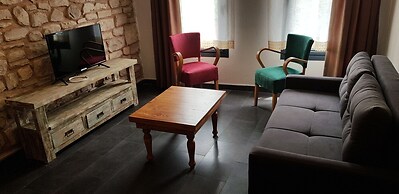 CHAKRA SUITES URLA