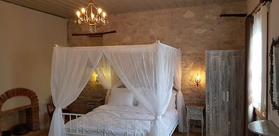CHAKRA SUITES URLA