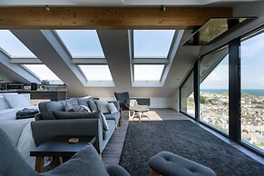 Uno - St Ives