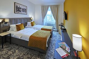 Hotel Týnec