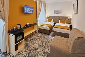 Hotel Týnec