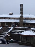 Nisista Lodge Mountain View