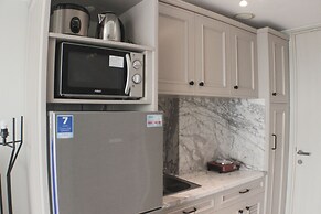 Warm And Cozy Studio At Springlake Summarecon Apartment
