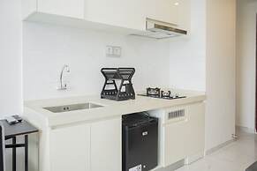 Cozy And Nice Studio At Sky House Bsd Apartment