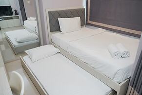Fancy And Comfy Studio At B Residence Apartment