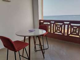 Stay.Plus Shanzu Beachfront Apartment