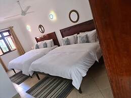 Stay.Plus Shanzu Beachfront Apartment
