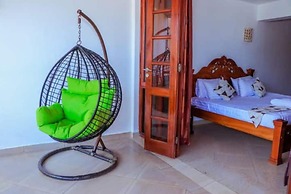 Stay.Plus Shanzu Beachfront Apartment