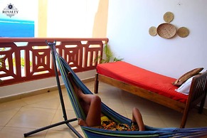 Stay.Plus Shanzu Beachfront Apartment